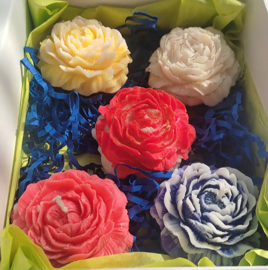 Rose Candle (MULTICOLOUR) | Rose Scented | Table Decor | Soy Wax | Burning Time 15-18hrs